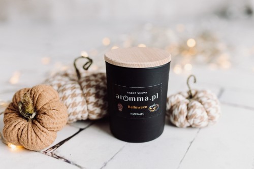Naturalna świeca sojowa Aromma o zapachu Halloween / Dyniowe Ciastko.