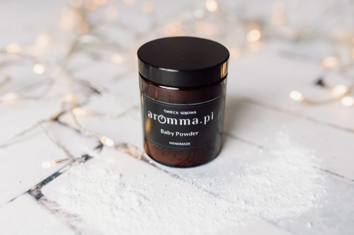 Naturalna świeca sojowa Aromma o zapachu Baby Powder.