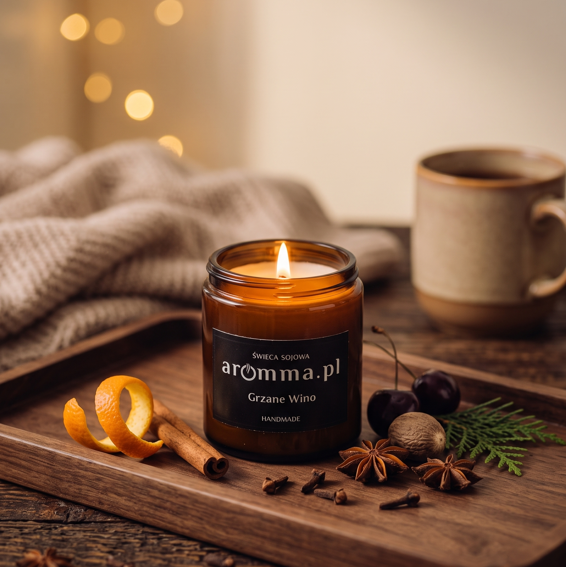 Naturalna świeca sojowa Aromma o zapachu Grzane Wino.