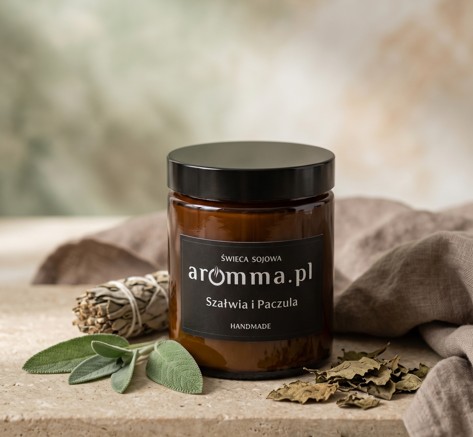 Naturalna świeca sojowa Aromma o zapachu Szałwia i Paczula.